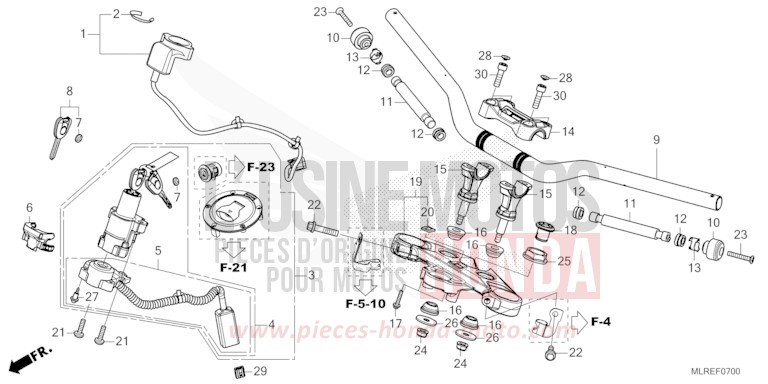 TUYAU DE GUIDON/PONT SUPERIEUR de Hornet 500 PEARL HORIZON WHITE (NHB61) 2026